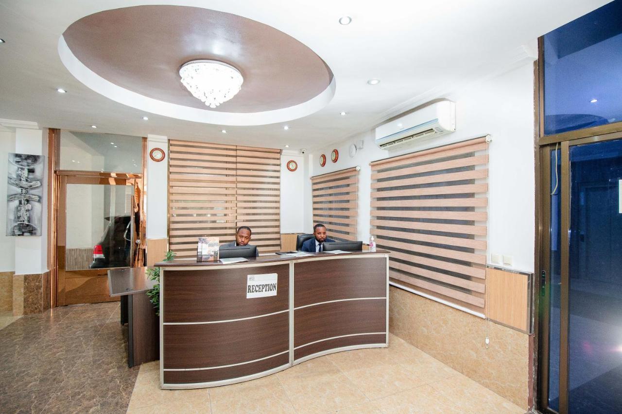 Hotel Everest Rd Congo Kinshasa Exterior photo